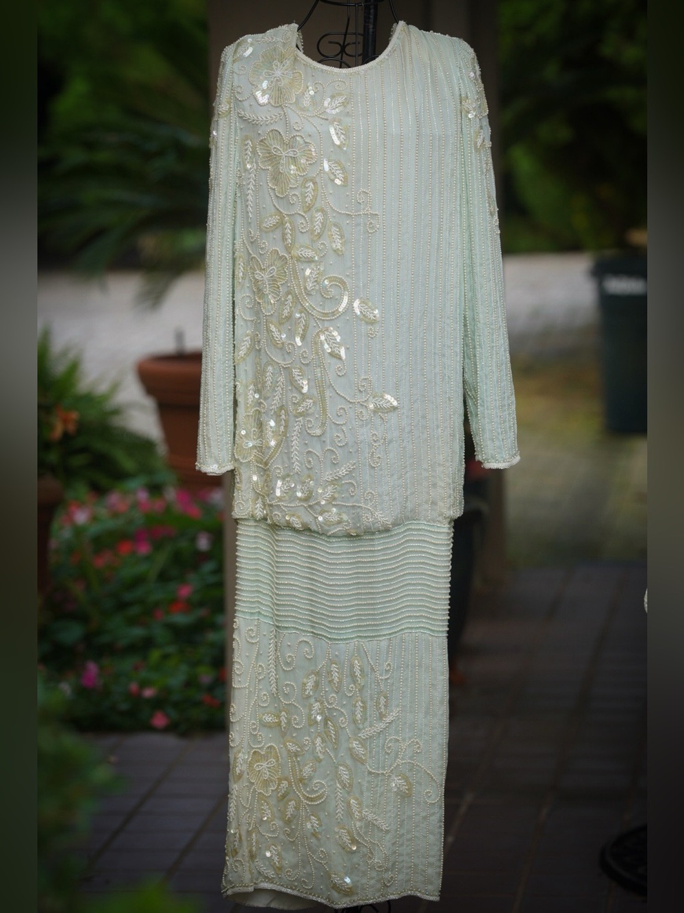 Vintage Scala Milano Paris Silk Beaded Sequin Dress Medium/Large Shoulder Pads - Picture 2 of 6